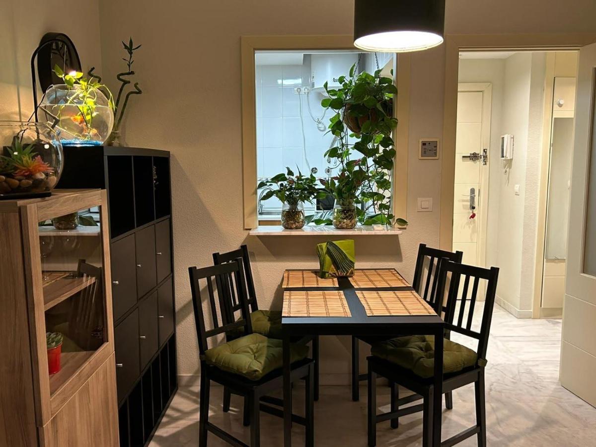 Apartamento Suite Torre Alta Parking Gratis Sevilla Buitenkant foto